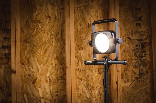 Stonepoint C2-3000TH-QR-U LED Worklight 3000 Lumen with Quick Release Tripod